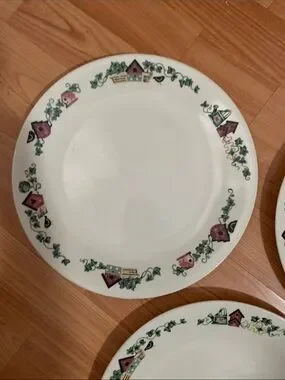 Corelle | Dining | Garden Home Vintage Corelledinner Plates With Green ...